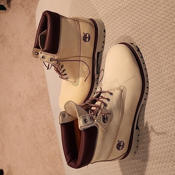 Timberland Men's 6" Classic Waterproof Boots - Picture 5 of 14